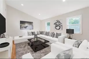 6 Autumn Dr, Mount Sinai, NY 11766 - Photo 4