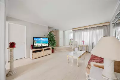 727 Hollywood Avenue, Bronx, NY 10465 - Photo 10