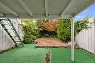 727 Hollywood Ave, Bronx, NY 10465 - Photo 34