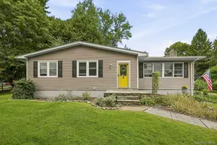 4 Rena Marie Cir, Washingtonville, NY 10992 - Photo 2