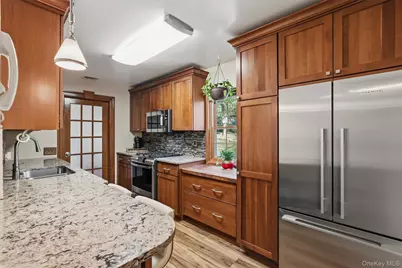 113 Buena Vista Drive, White Plains, NY 10603 - Photo 16