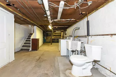 85-11 Sutter Avenue, Ozone Park, NY 11417 - Photo 22