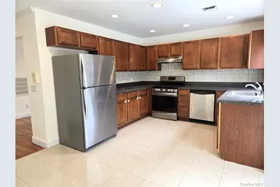 63 Dunwood Road #A, Port Washington, NY 11050 - Photo 8