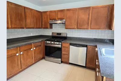63 Dunwood Road #A, Port Washington, NY 11050 - Photo 6