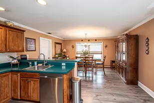 39 Creekside Dr, Middle Island, NY 11953 - Photo 20