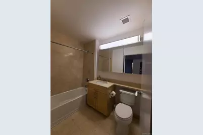 40-28 College Point Boulevard #907, Flushing, NY 11354 - Photo 6