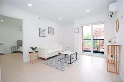 13450 Blossom Avenue #4C, Flushing, NY 11355 - Photo 2