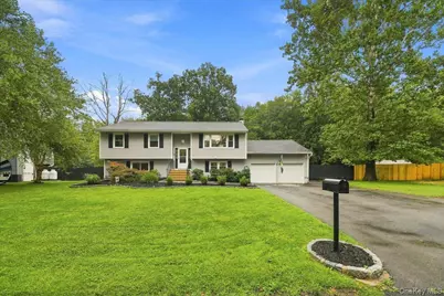 21 Dennis Road, Wappingers Falls, NY 12590 - Photo 2
