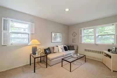 5 Hemlock Drive, East Hills, NY 11576 - Photo 22