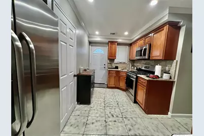 85-11 164th Avenue, Howard Beach, NY 11414 - Photo 18