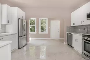427 Taylor Ave, Bronx, NY 10473 - Photo 2