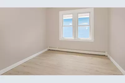 427 Taylor Avenue, Bronx, NY 10473 - Photo 12