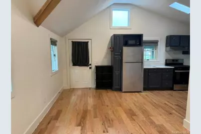 41 Chestnut Avenue, Setauket, NY 11733 - Photo 2
