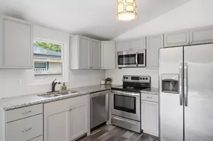 28 Ashwood Dr, Shirley, NY 11967 - Photo 10