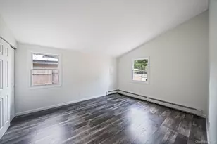 28 Ashwood Dr, Shirley, NY 11967 - Photo 14