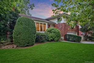68 Bergman Dr, Hewlett, NY 11557 - Photo 2