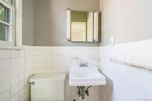 210 Michigan Ave, Port Jefferson, NY 11777 - Photo 10