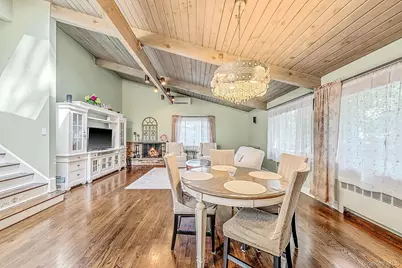 10 Highwood Road, East Norwich, NY 11732 - Photo 6