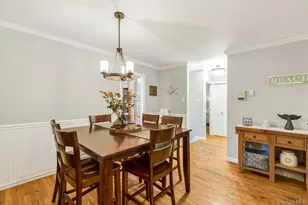 21 Glen Hollow Dr, Holtsville, NY 11742 - Photo 8