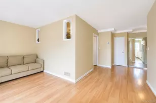 263 N Newbridge Rd, Levittown, NY 11756 - Photo 4