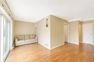 263 N Newbridge Rd, Levittown, NY 11756 - Photo 6