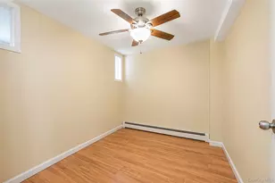 263 N Newbridge Rd, Levittown, NY 11756 - Photo 12