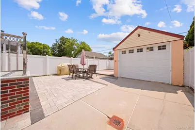 8777 254th Street, Bellerose, NY 11426 - Photo 26