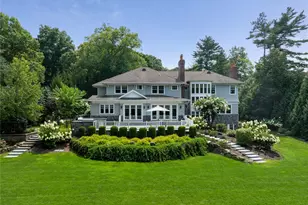65 Spruce St, Roslyn, NY 11576 - Photo 4