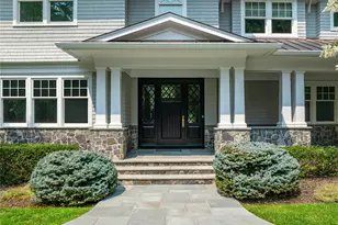 65 Spruce St, Roslyn, NY 11576 - Photo 2