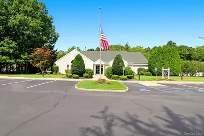156 Farm House Court, Manorville, NY 11949 - Photo 18