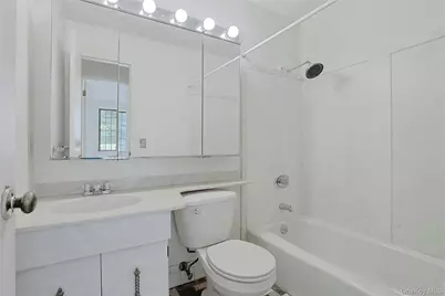 16 Foxwood Drive #8, Pleasantville, NY 10570 - Photo 20