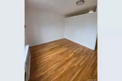 41-25 Kissena Blvd #2J, Flushing, NY 11355 - Photo 6