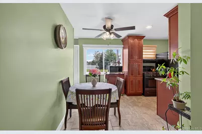 154 Park Lane, Massapequa, NY 11758 - Photo 6