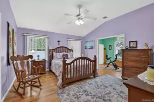 154 Park Ln, Massapequa, NY 11758 - Photo 14