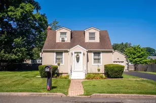120 Aspen Rd, Kings Park, NY 11754 - Photo 2