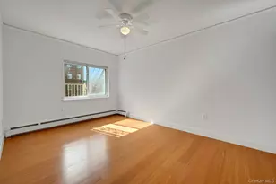 838 Pelhamdale Rd, New Rochelle, NY 10801 - Photo 20