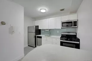 838 Pelhamdale Rd, New Rochelle, NY 10801 - Photo 14