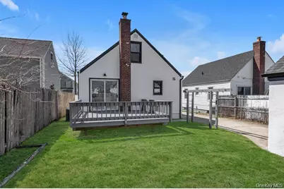1568 Madison Street, Elmont, NY 11003 - Photo 20