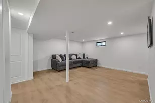 1568 Madison St, Elmont, NY 11003 - Photo 14