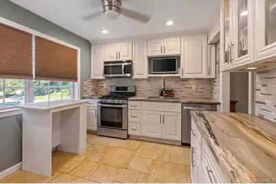 36 Yorkshire Drive, Suffern, NY 10901 - Photo 8