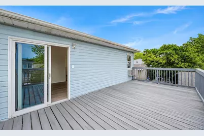 653 Sherman Avenue, East Meadow, NY 11554 - Photo 28