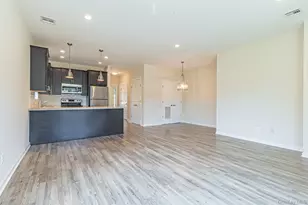 21 Robert Ct St, Amityville, NY 11701 - Photo 20