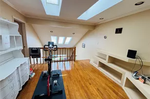 88 The Glen, Glen Head, NY 11545 - Photo 12