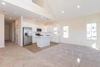 843 Lake Boulevard, Lindenhurst, NY 11757 - Photo 6