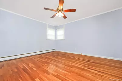 70 Prairie Lane, Lindenhurst, NY 11757 - Photo 10