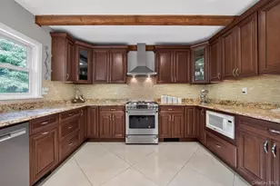 10 Copeland Dr, Suffern, NY 10901 - Photo 8