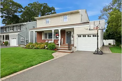 1798 Hannington Avenue, Wantagh, NY 11793 - Photo 4