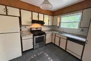 57 Wedgewood Dr, Goshen, NY 10924 - Photo 4