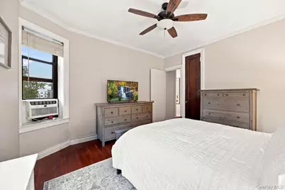 246 Bronxville Road #i2, Bronxville, NY 10708 - Photo 12