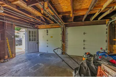 22 Maple Drive, Amityville, NY 11701 - Photo 32